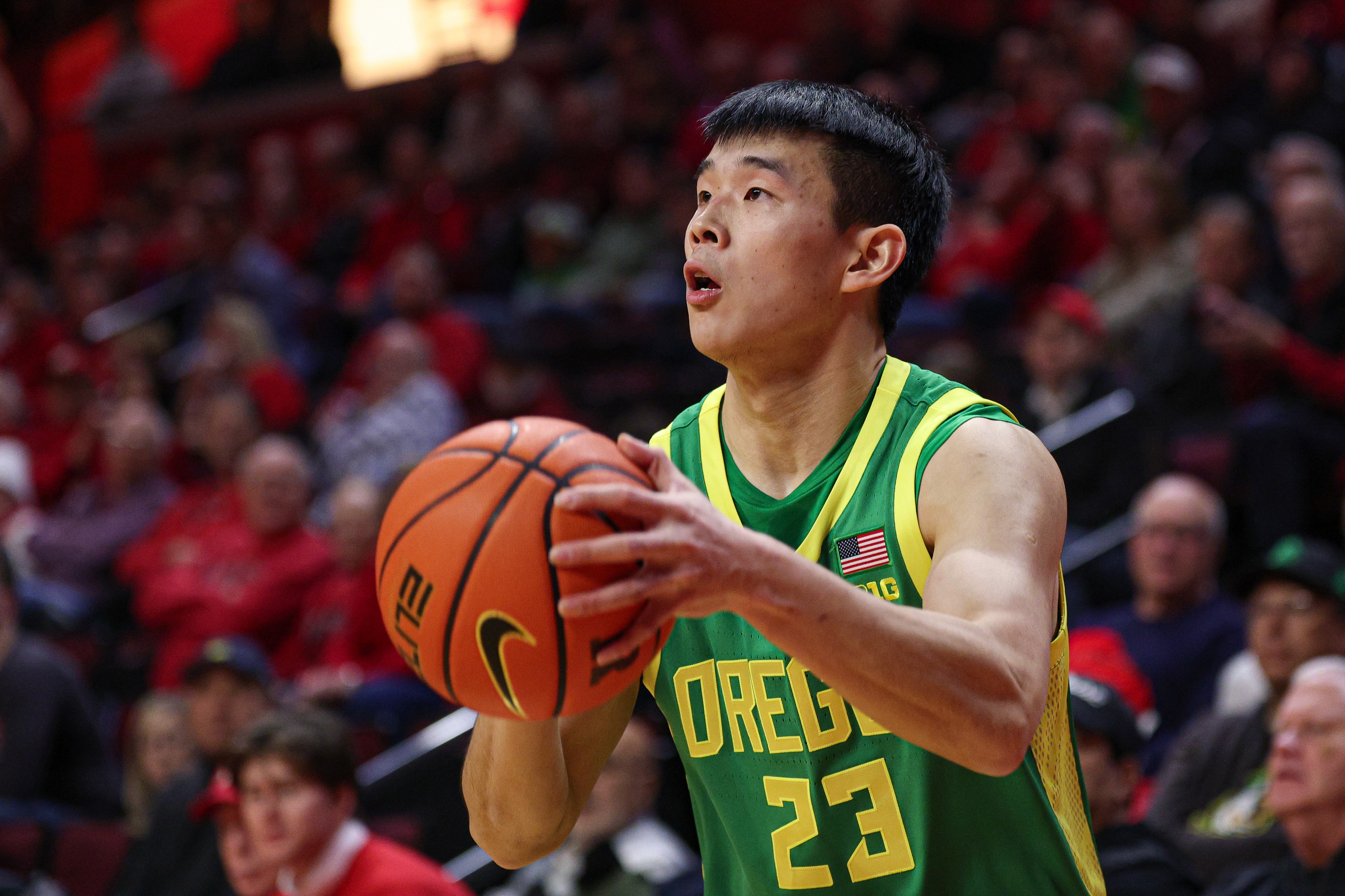 v站-解说：林葳最不适应的是NCAA防守强度 教练对他的进攻技巧评价高