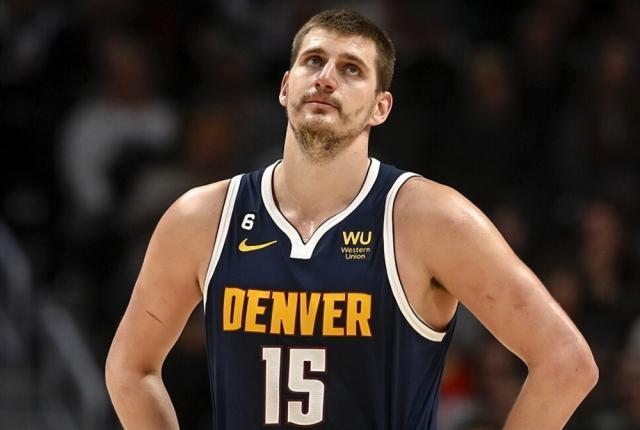 v体育-【观察】恩比德反超约基奇！MVP竞争或一战定乾坤