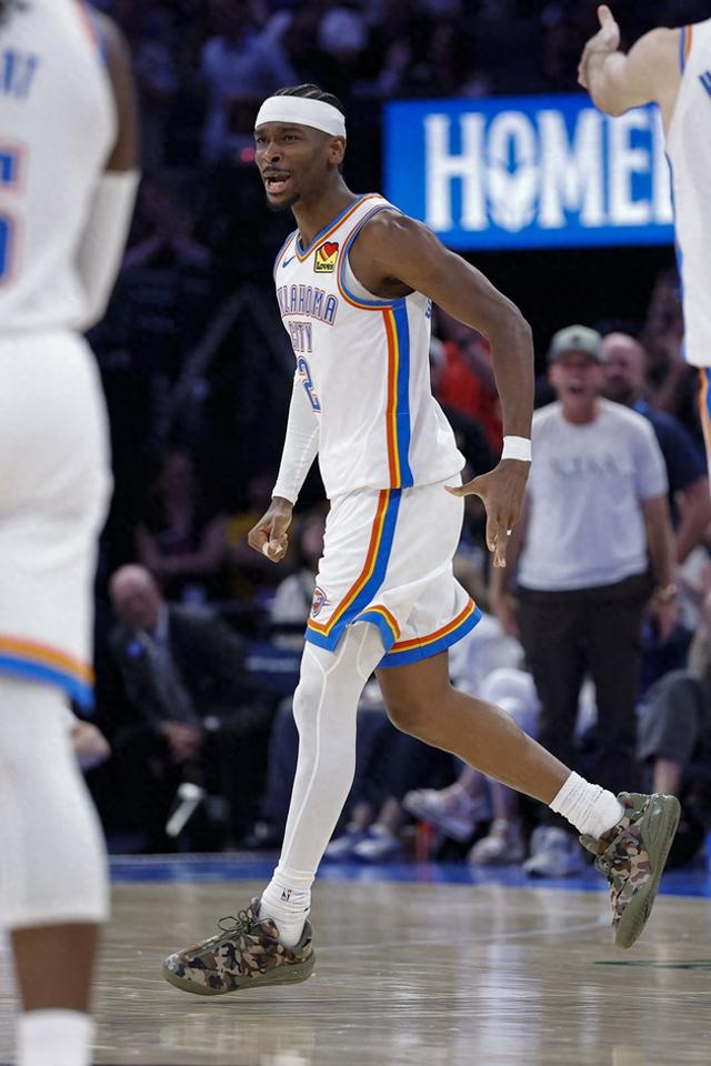 v站体育-SGA你太狠，都说你靠哨子，今天42+4+8，达成NBA历史独一无二纪录|雷霆|太阳|亚历山大|谢伊·吉尔杰斯-亚历山大|谢伊·吉尔吉斯-亚历山大_新浪体育_新浪新闻